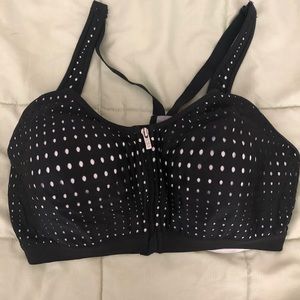 VS Sport Knockout Bra